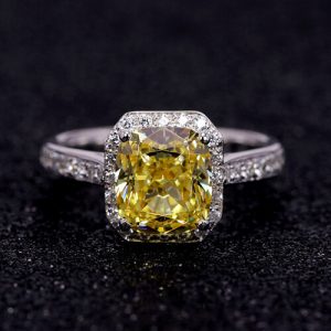 18K yellow Moissanite ring